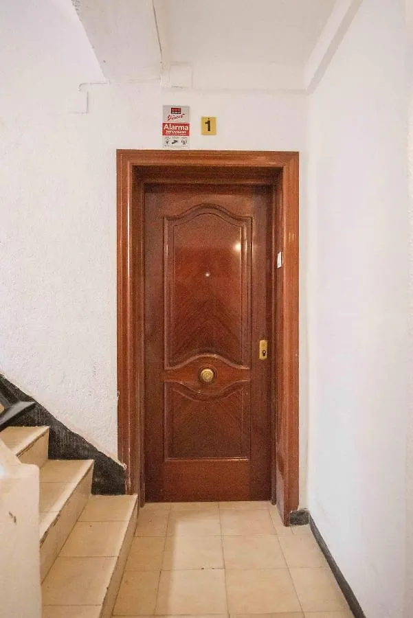 Peaceful & Bright Apartment With Patio - Center Málaga