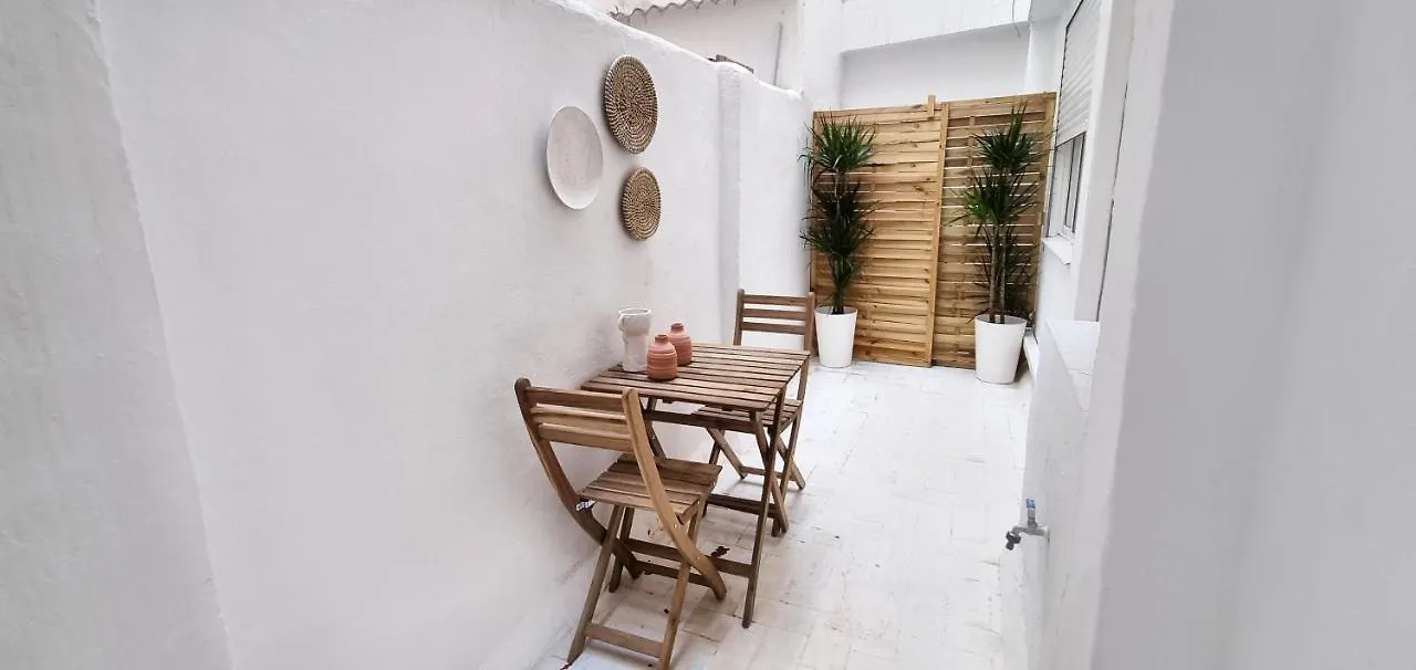 Peaceful & Bright Apartment With Patio - Center Málaga 0*,